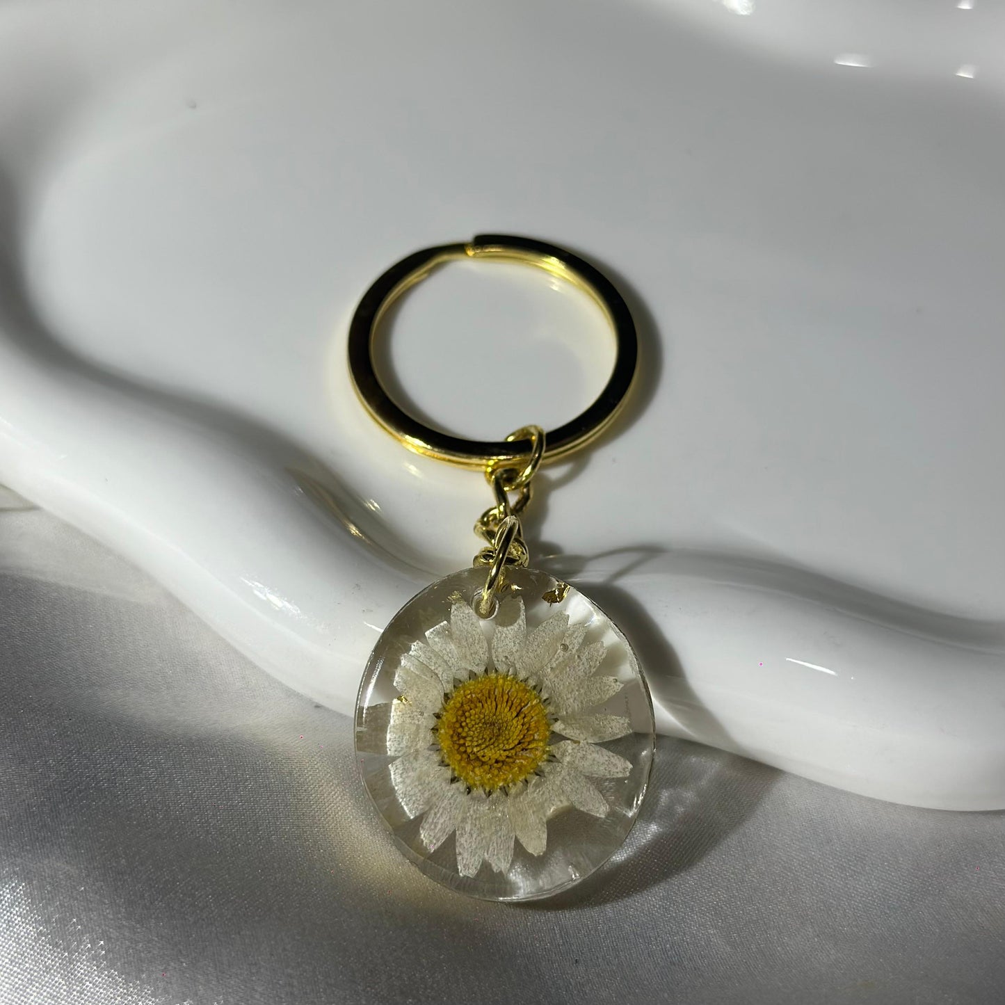 Flower clear keychain