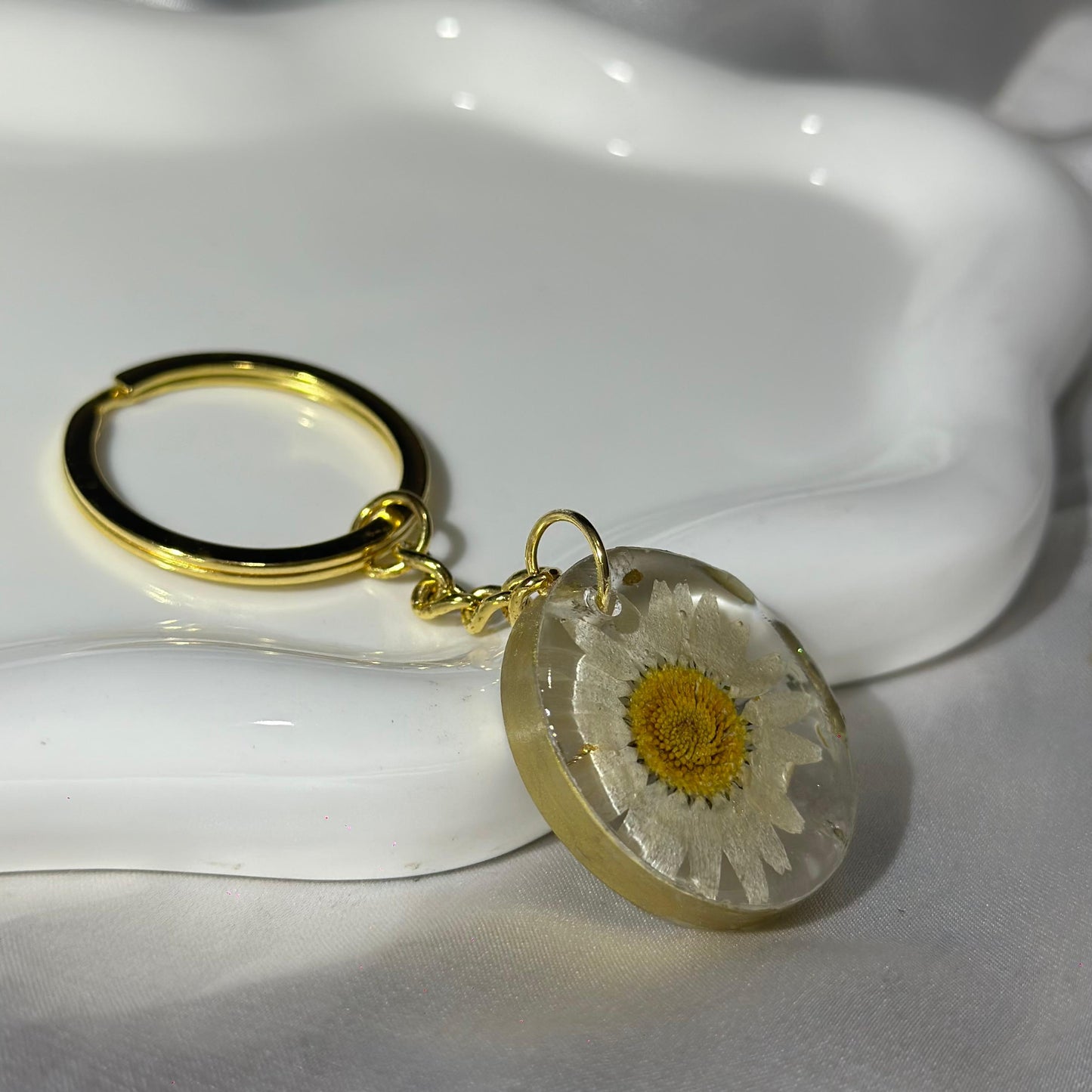Flower clear keychain